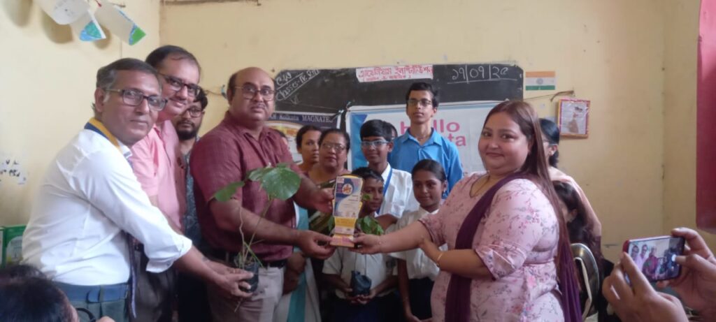 একটি ছাত্র-সংযোগ প্রেরণামূলক উদ্যোগ “ব্যাক টু স্কুল”