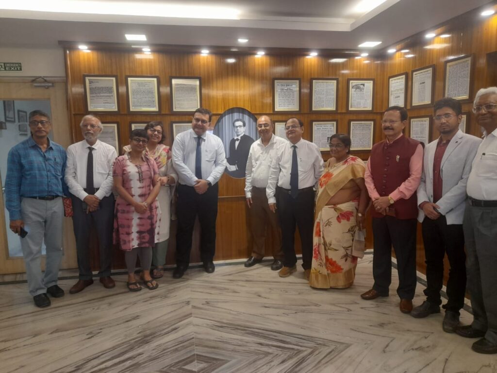 প্রজনন চিকিৎসার পথিকৃৎ ডঃ সুভাষ মুখার্জির সম্মানে ফটো গ্যালারি