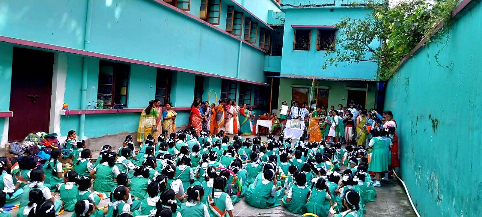 ৭৯ তম স্বাধীনতা দিবস মহাসমারহে পালিত হলো টাকি বিদ্যালয়ে