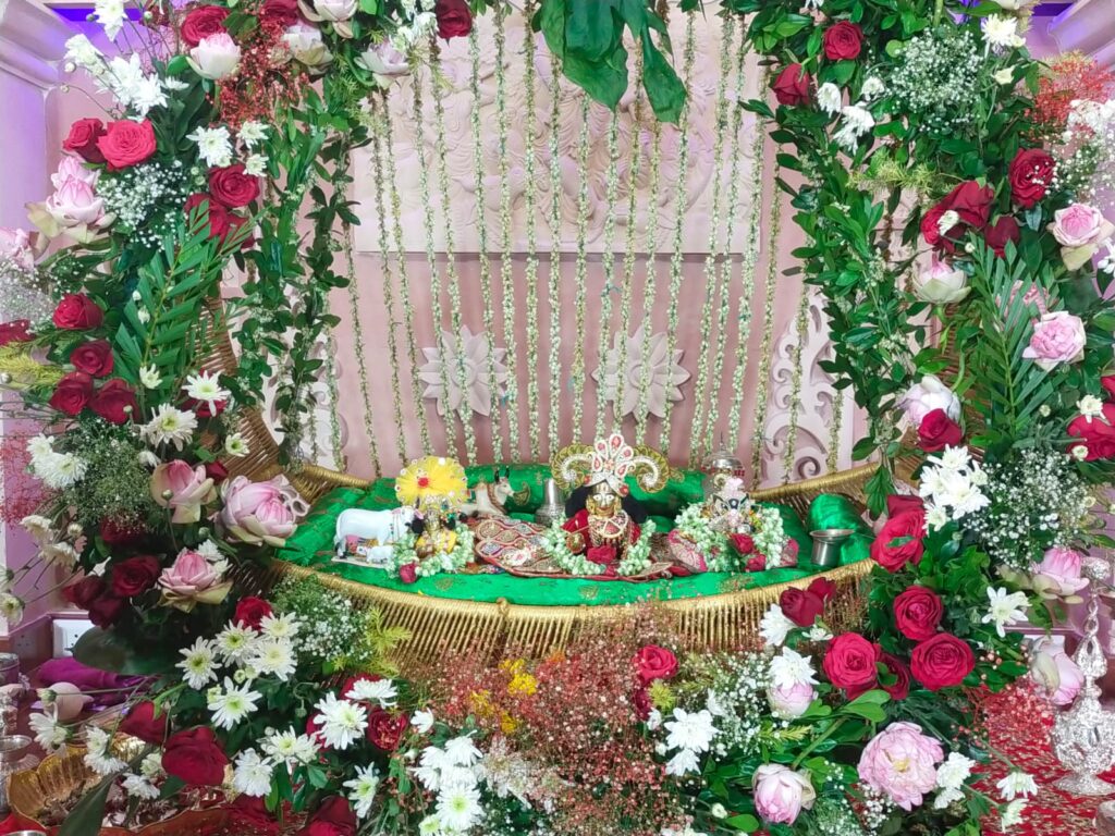 পুনঃ প্রতিষ্ঠিত হল শ্রী শ্রী ঈশ্বর সত্যনারায়ণ জী ট্রাস্টের অধীনে “বাল গোপাল মন্দির”