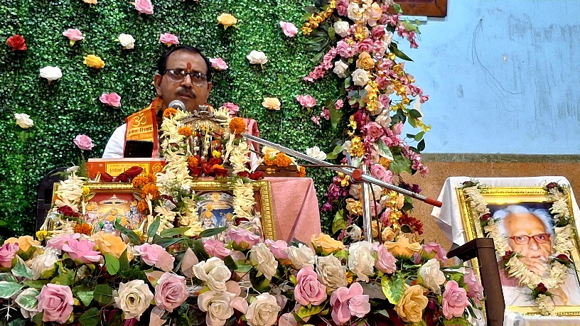 Shri Ram Katha Program held at Satsang Bhavan in Kolkata