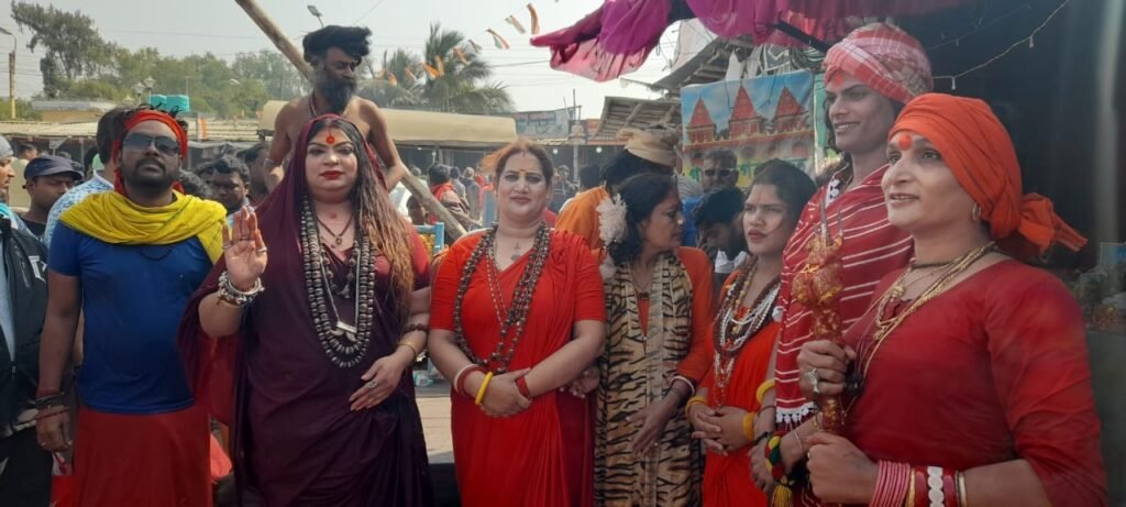 সাধু তো সমাজের জন্য বাঁচে আর কি দরকার