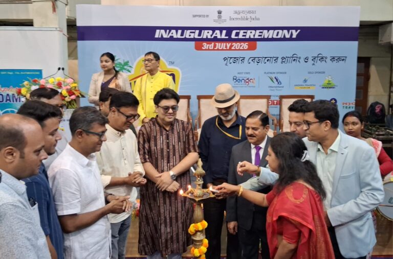 তিন দিনের পর্যটন মেলায় পর্যটকদের ঢল কলকাতায়