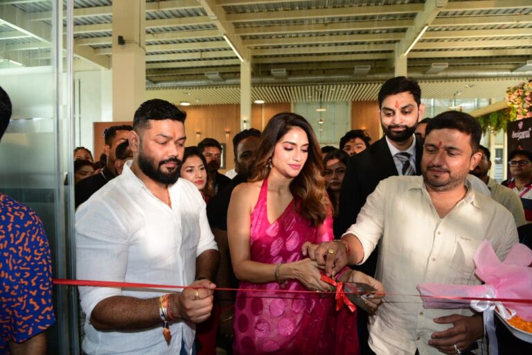 Nussrat Jahan Inaugurates 3rd Edition of RTC & STC Garments Fair in Kolkata