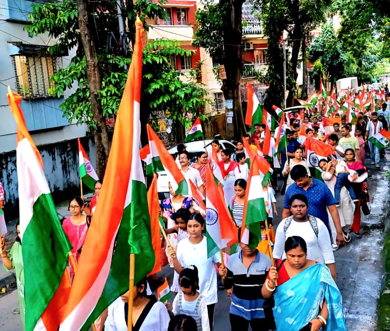 উৎসাহের সঙ্গে স্বাধীনতা দিবস উদযাপিত হল “বিধান শিশু উদ‍্যানে”