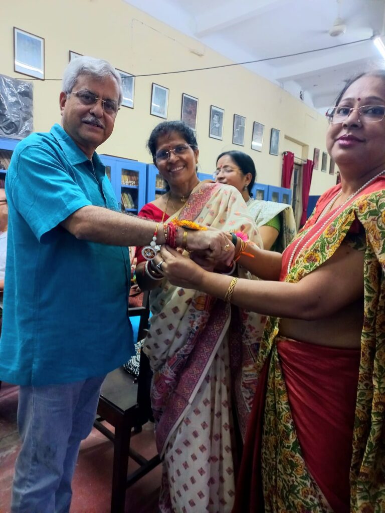 রাখি পূর্ণিমা পালন রবীন্দ্র ভারতী সোসাইটির