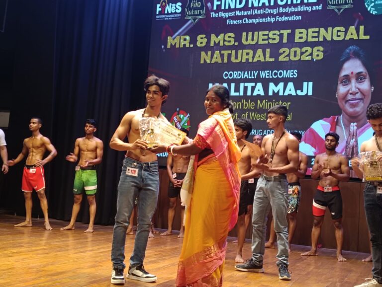 বর্ধমান টাউনহলে অনুষ্ঠিত হলো মিস্টার ও মিস পশ্চিমবঙ্গ ন্যাচারাল ২৬ প্রতিযোগিতা