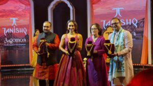 THROUGH THE ARCH, INTO NEWER POSSIBILITIES: TANISHQ PRESENTS AAGOMON FOR THE SRIJONIS OF NOTUN BANGALIYANA THIS DURGA PUJO