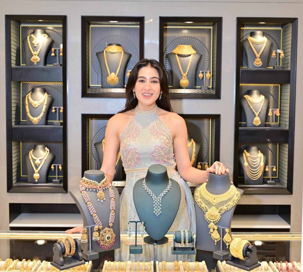 A new branch of Kalyan Jewellers was inaugurated by Bollywood actress Sara Ali Khan in Kankurgachi, Kolkata.